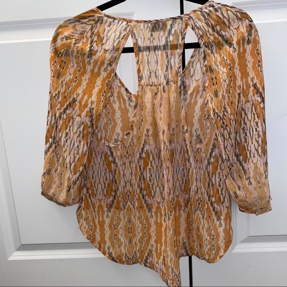 Like New- Sparkle & Fade Button Up Blouse XS - Picture 4 of 5
